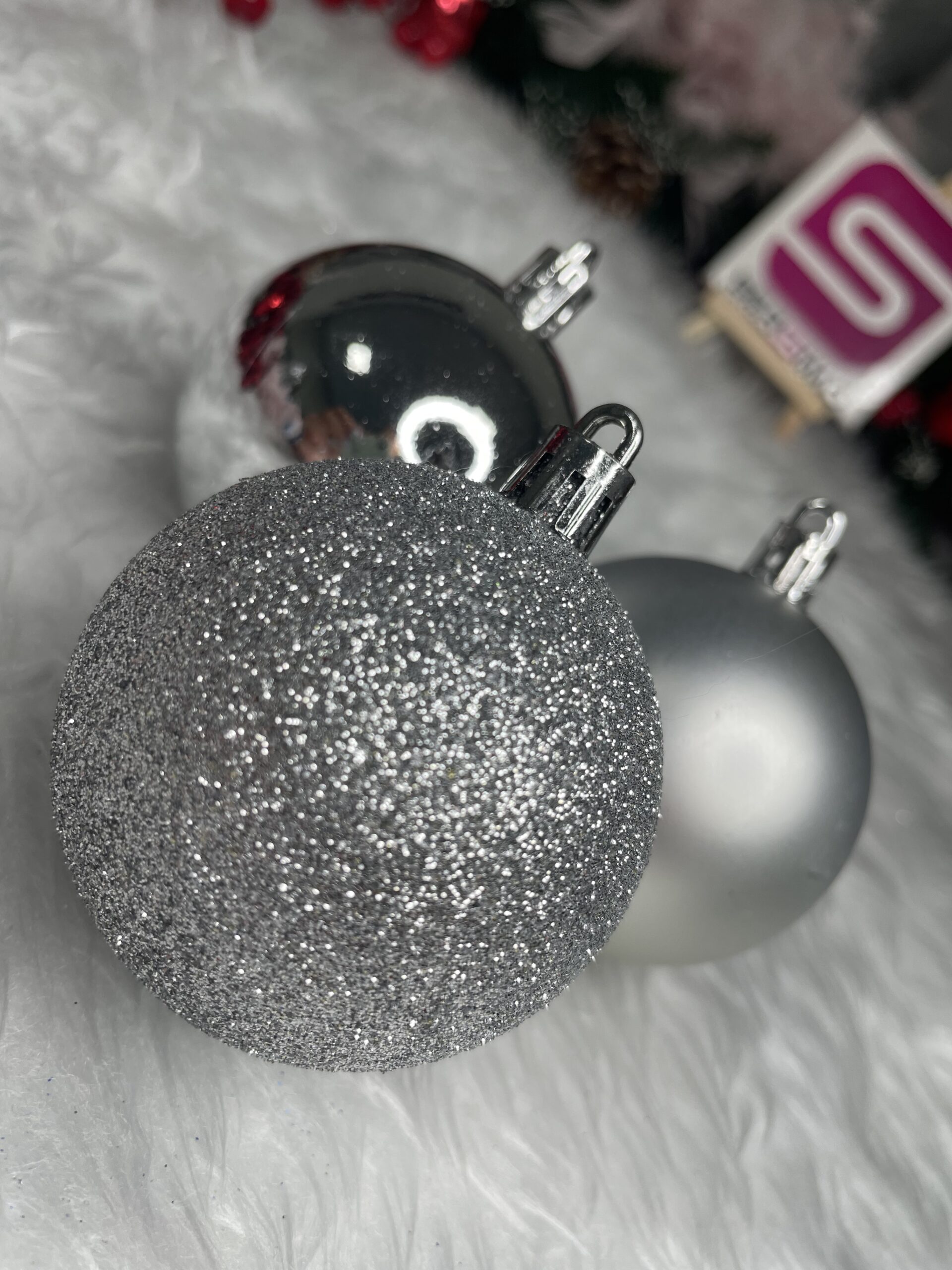 Set globuri de Craciun, 30 bucati, 3 modele, 6cm, argintiu [17]