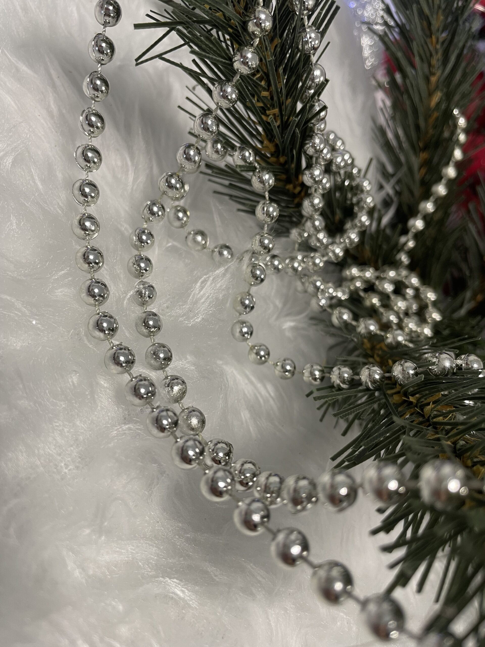 Set globuri si decoratiuni de Craciun, 51 piese, diverse dimensiuni, argintiu [17]