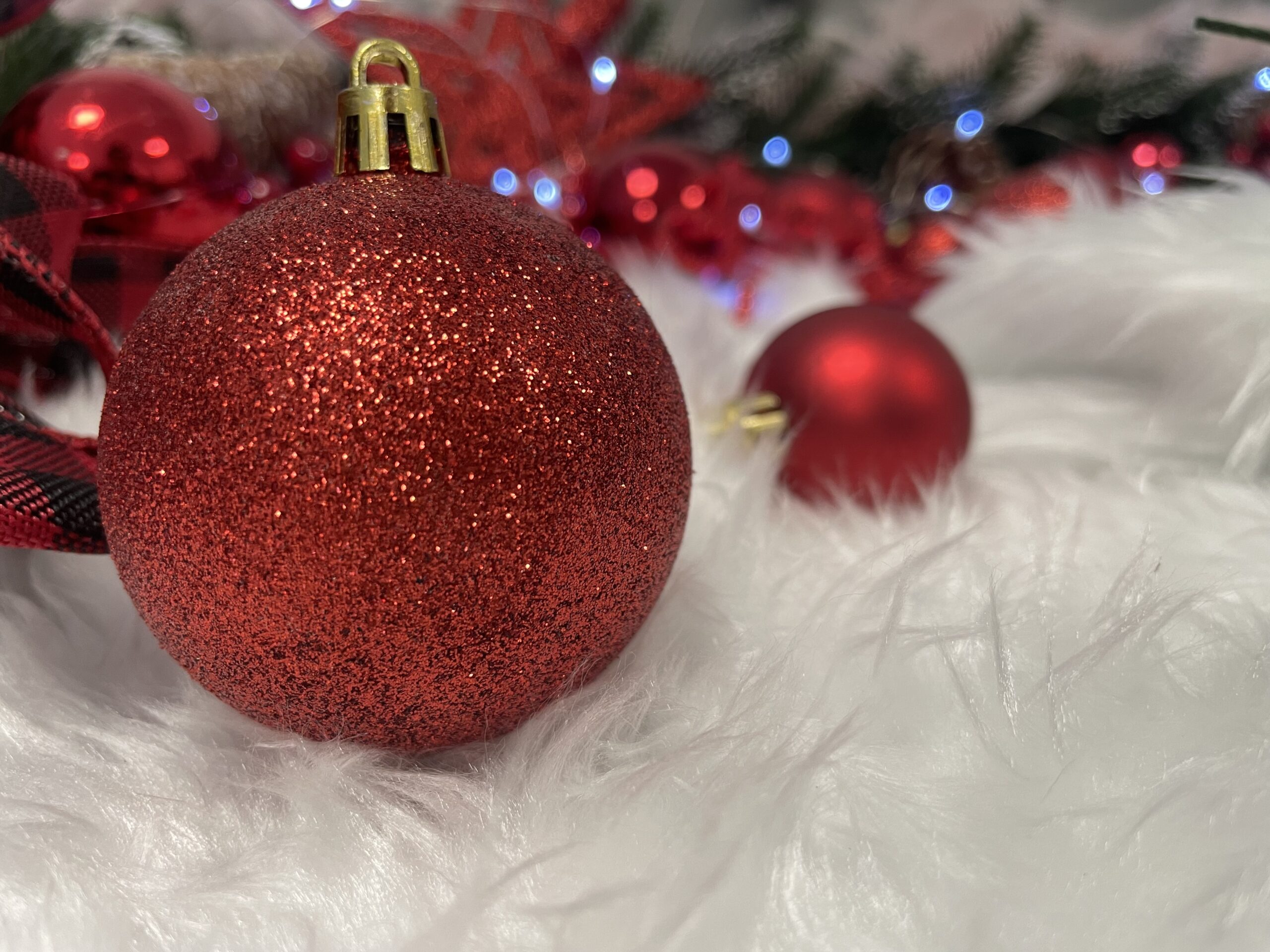 Set globuri si decoratiuni de Craciun, 51 piese, diverse dimensiuni, rosu [16]