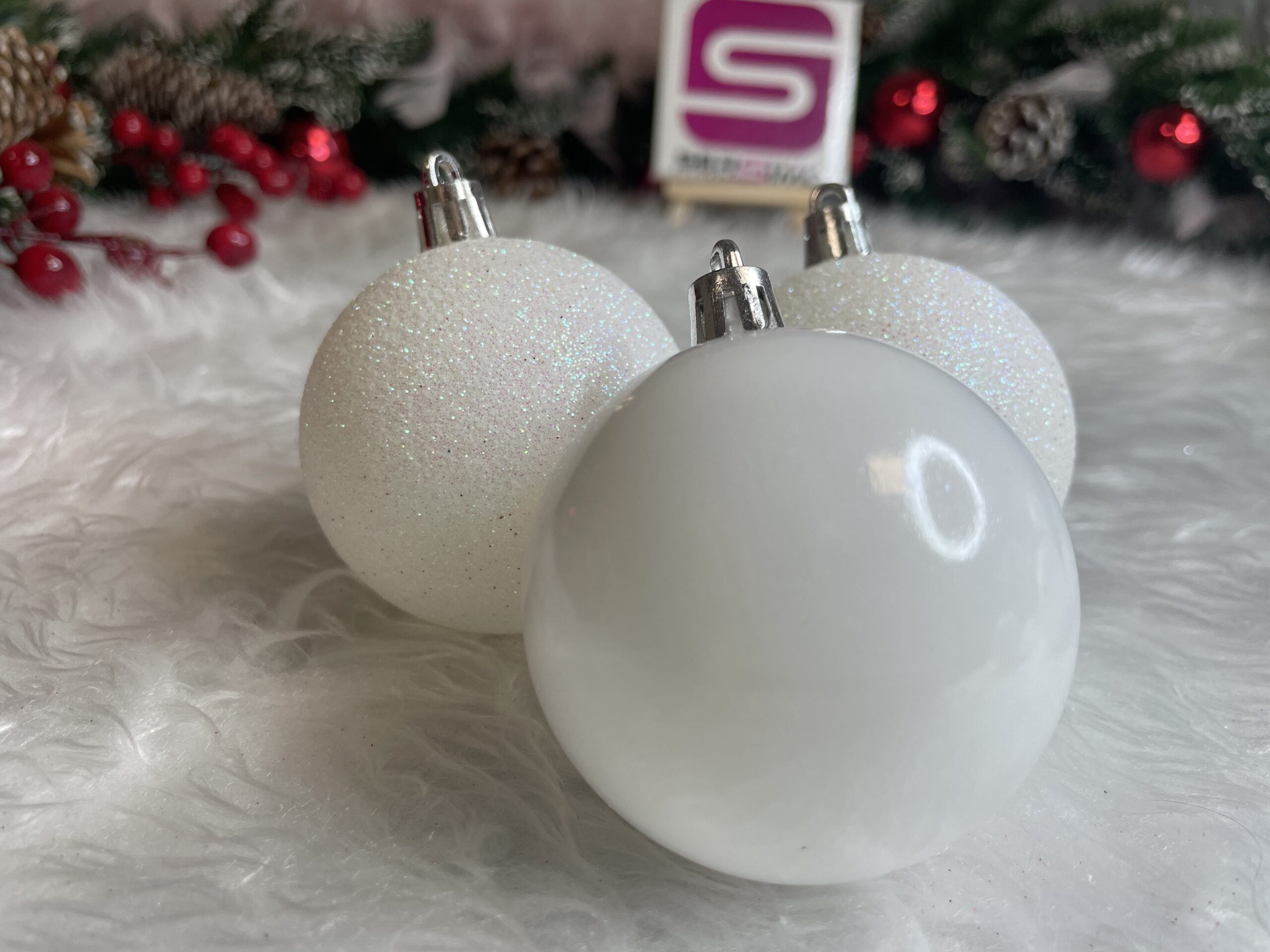 Set globuri de Craciun, 20 bucati, 6cm, alb perlat [15]