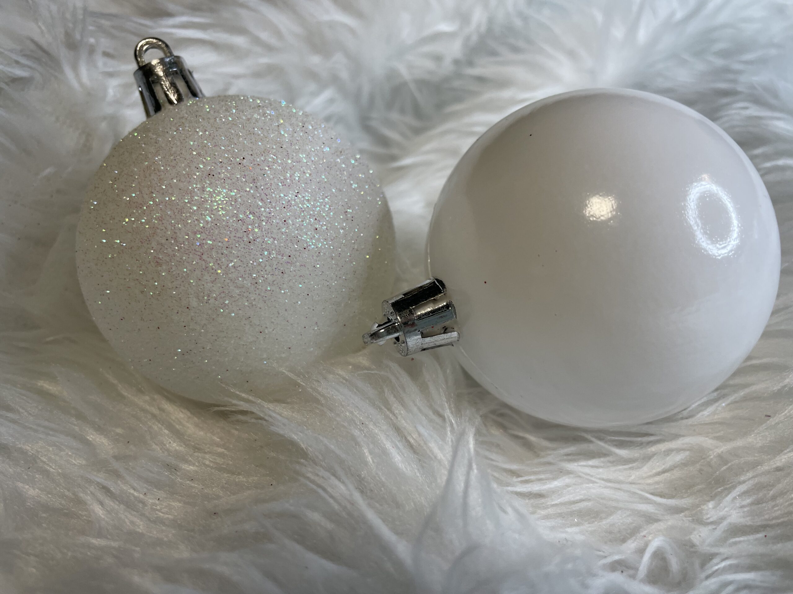 Set globuri de Craciun, 20 bucati, 6cm, alb perlat [18]