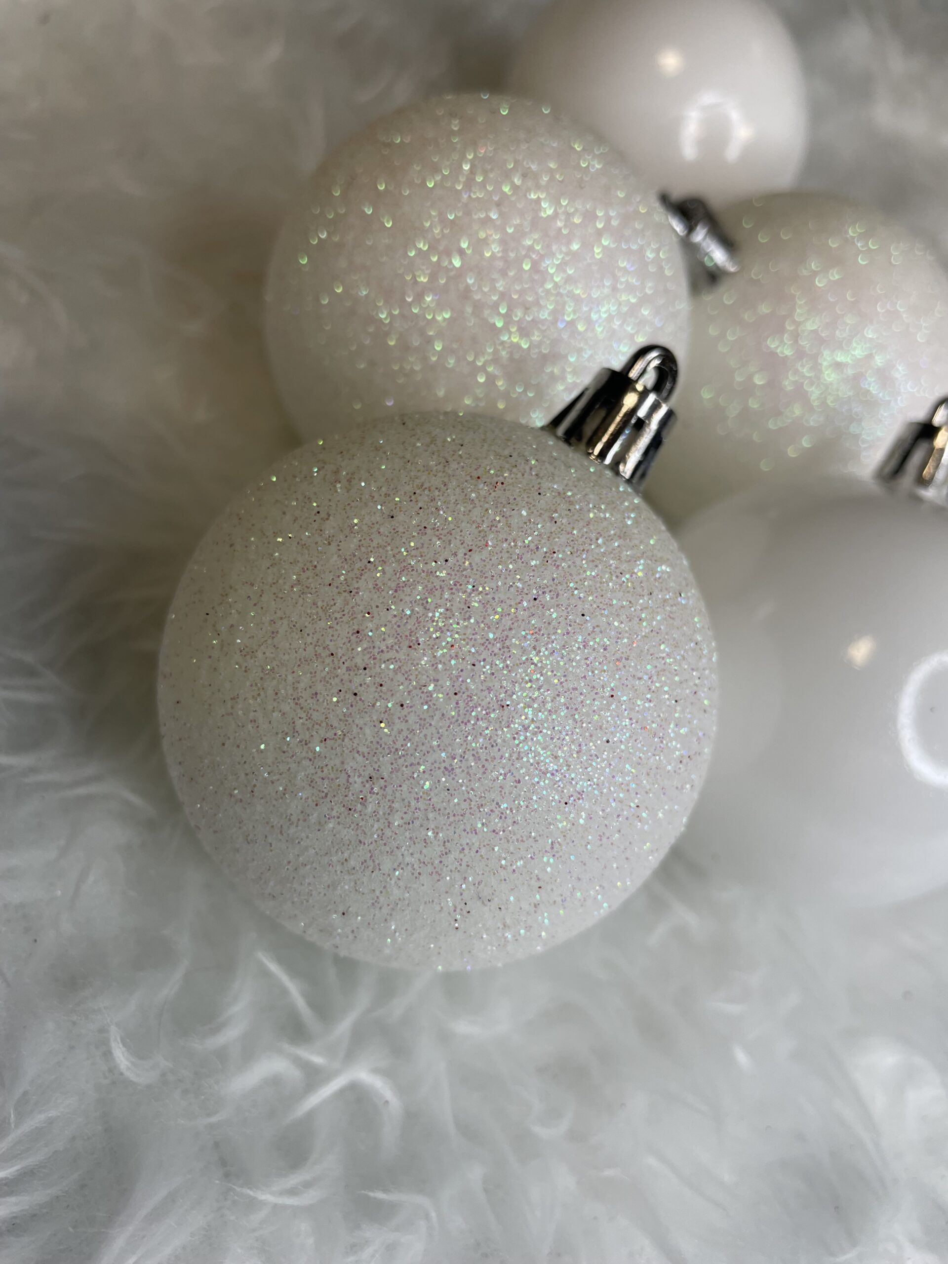 Set globuri de Craciun, 20 bucati, 6cm, alb perlat [19]