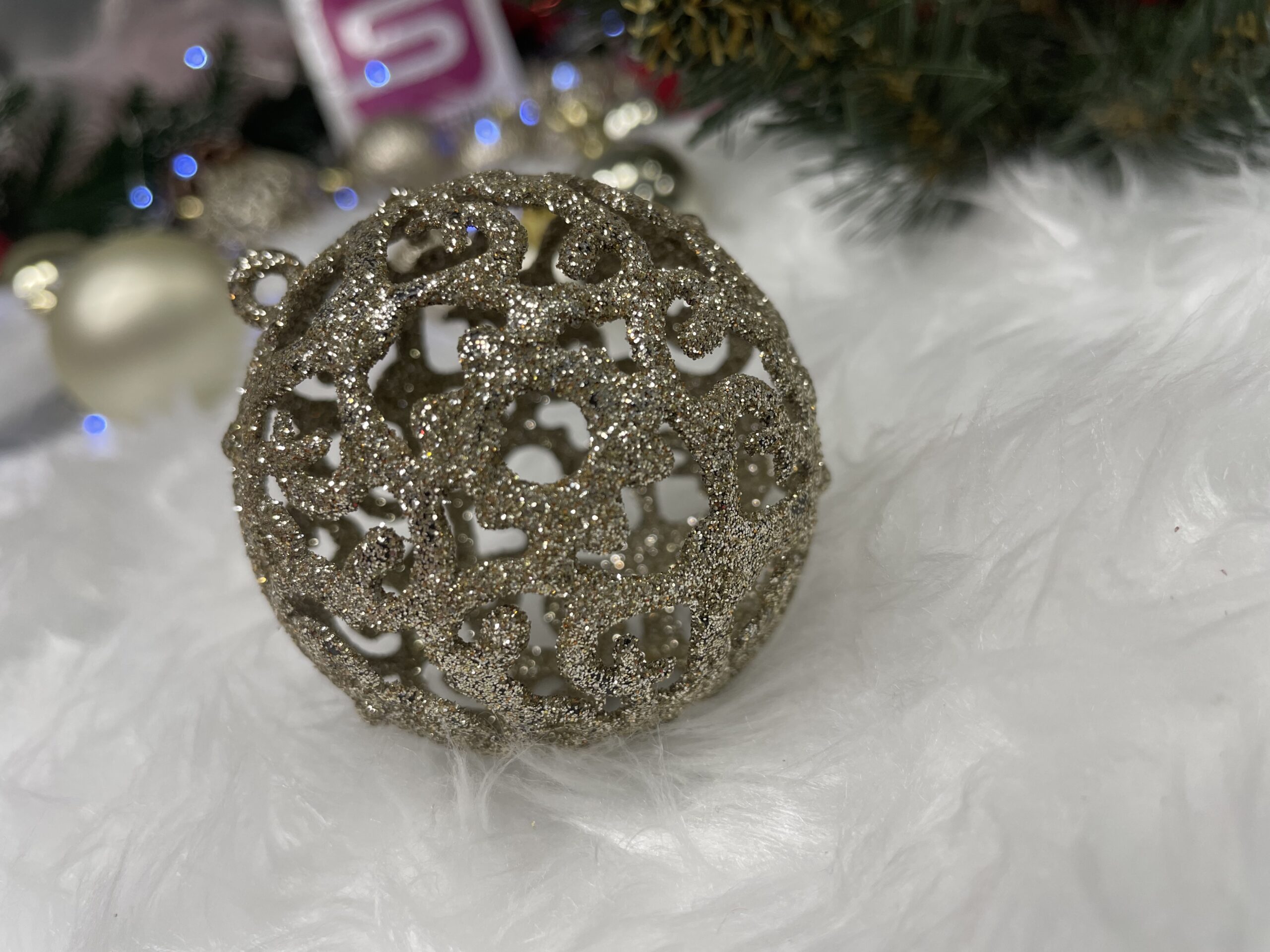 Set globuri de Craciun, 100 bucati, 3-6cm, auriu [10]