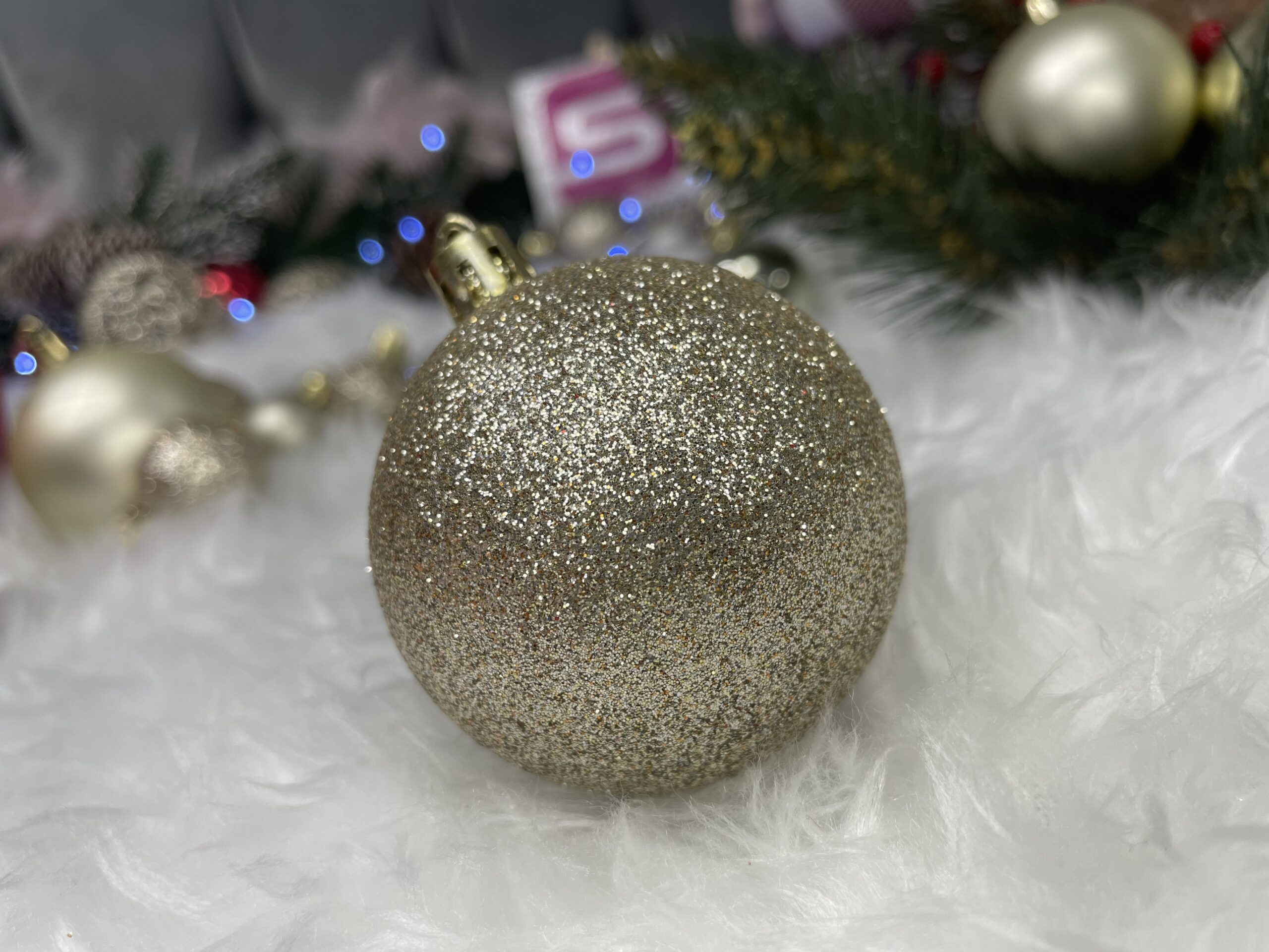 Set globuri de Craciun, 100 bucati, 3-6cm, auriu [13]