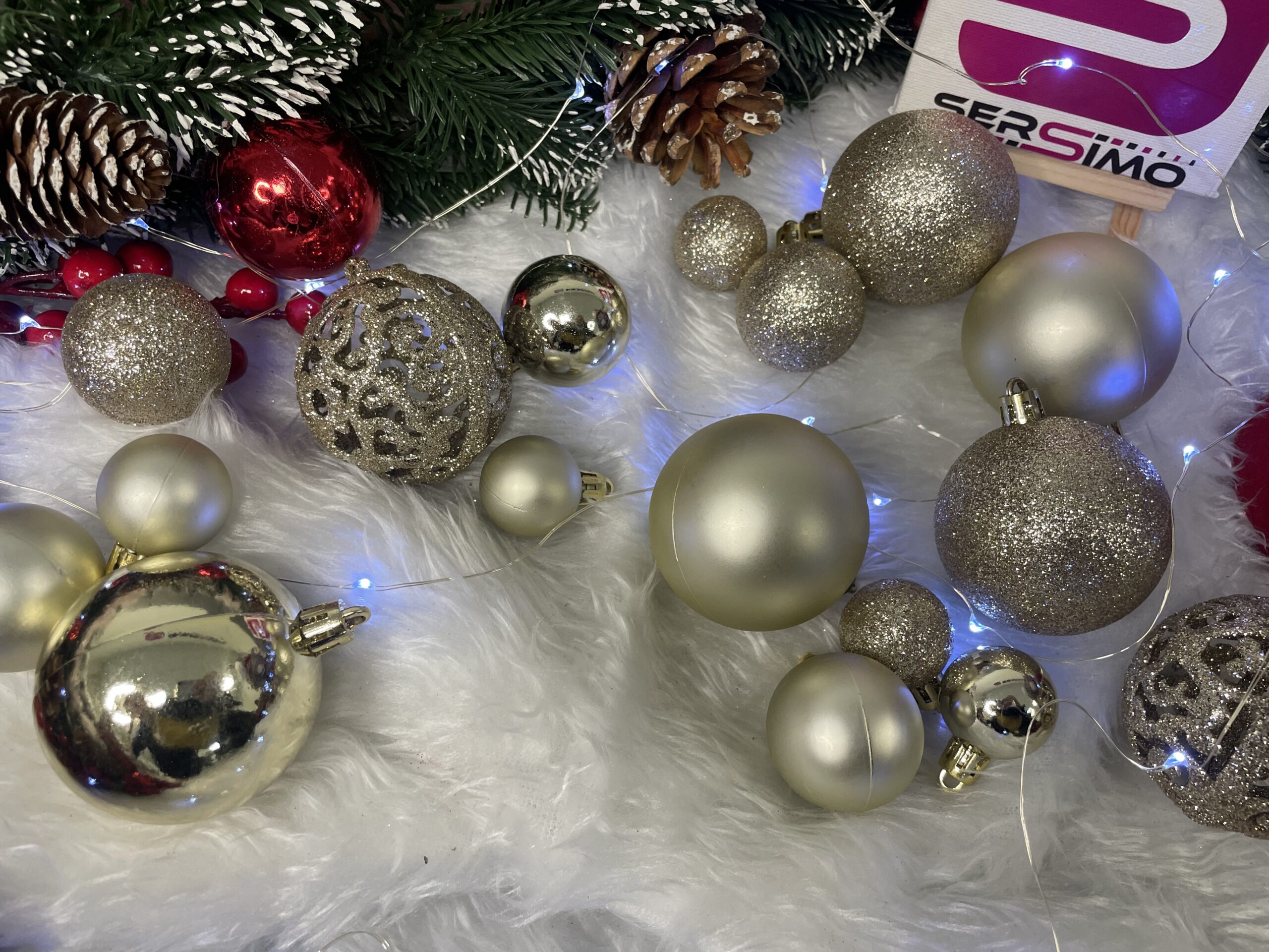 Set globuri de Craciun, 100 bucati, 3-6cm, auriu [16]