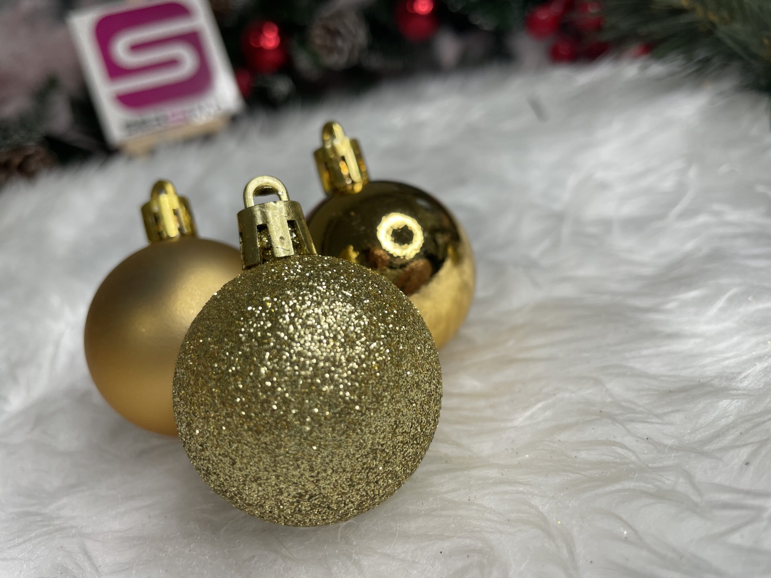 Set globuri de Craciun, 20 bucati, 3 modele, 4cm, auriu [16]