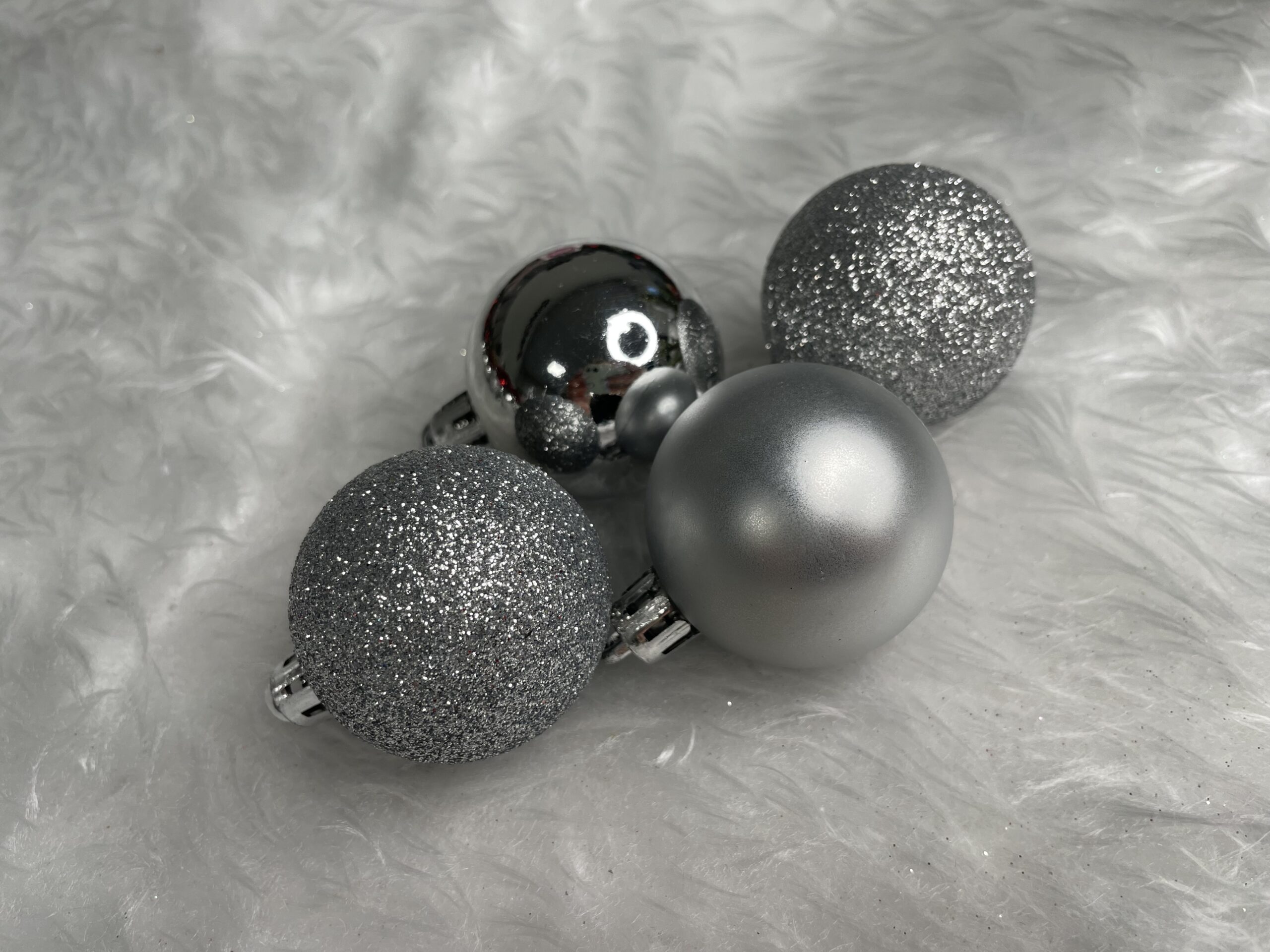 Set globuri de Craciun, 20 bucati, 3 modele, 4cm, argintiu [16]