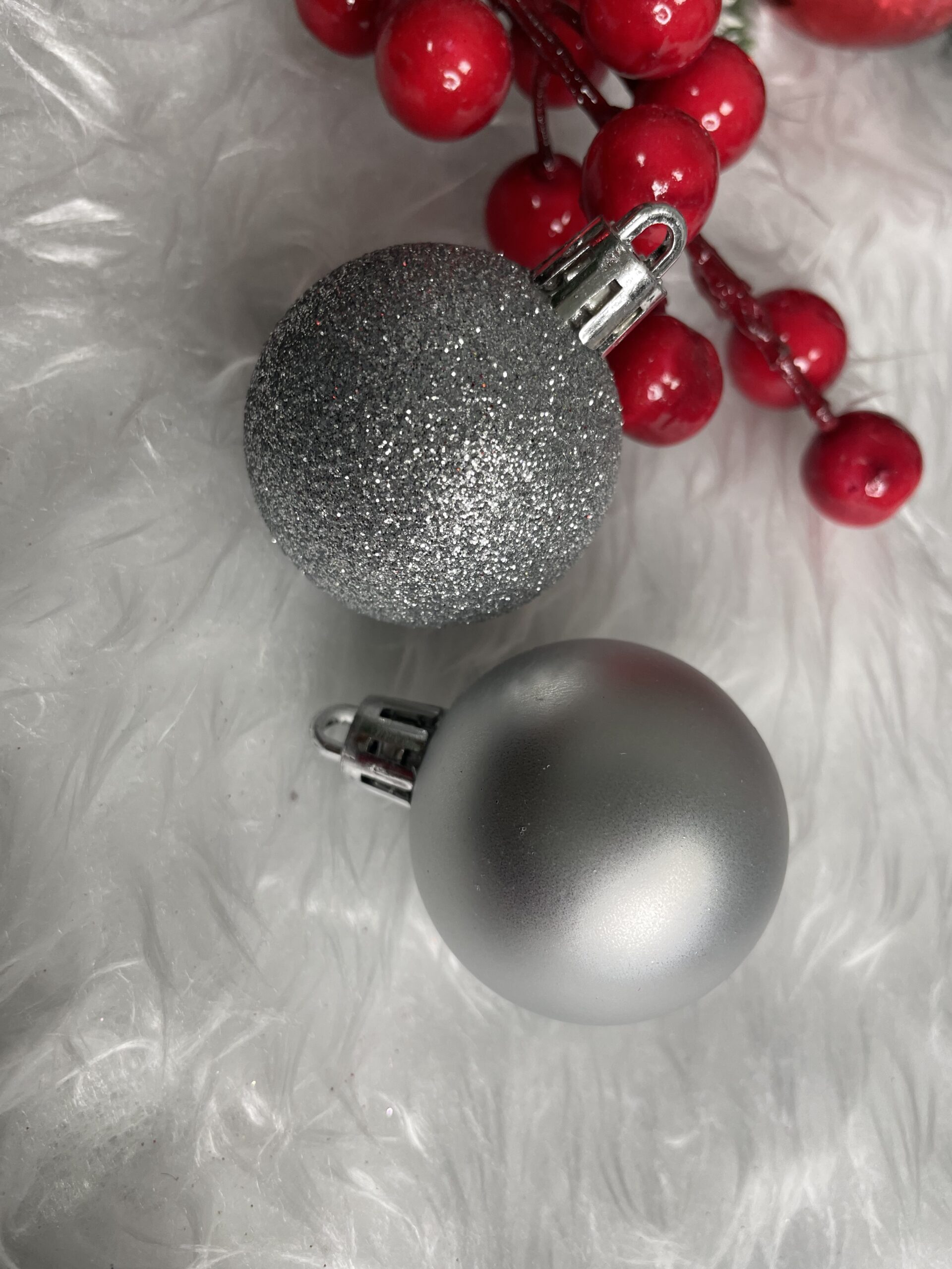 Set globuri de Craciun, 20 bucati, 3 modele, 4cm, argintiu [17]