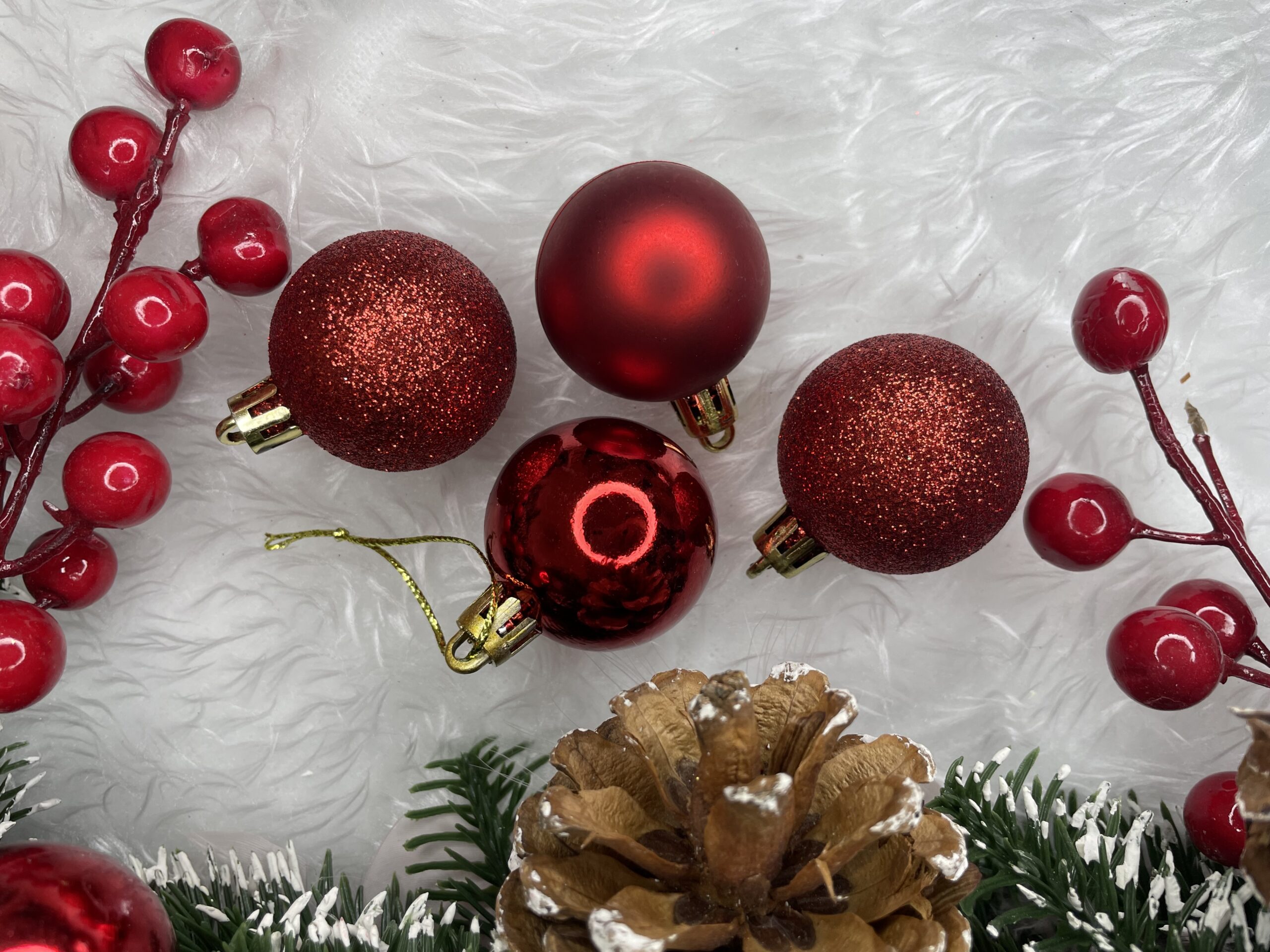 Set globuri de Craciun, 20 bucati, 3 modele, 4cm, rosu [13]