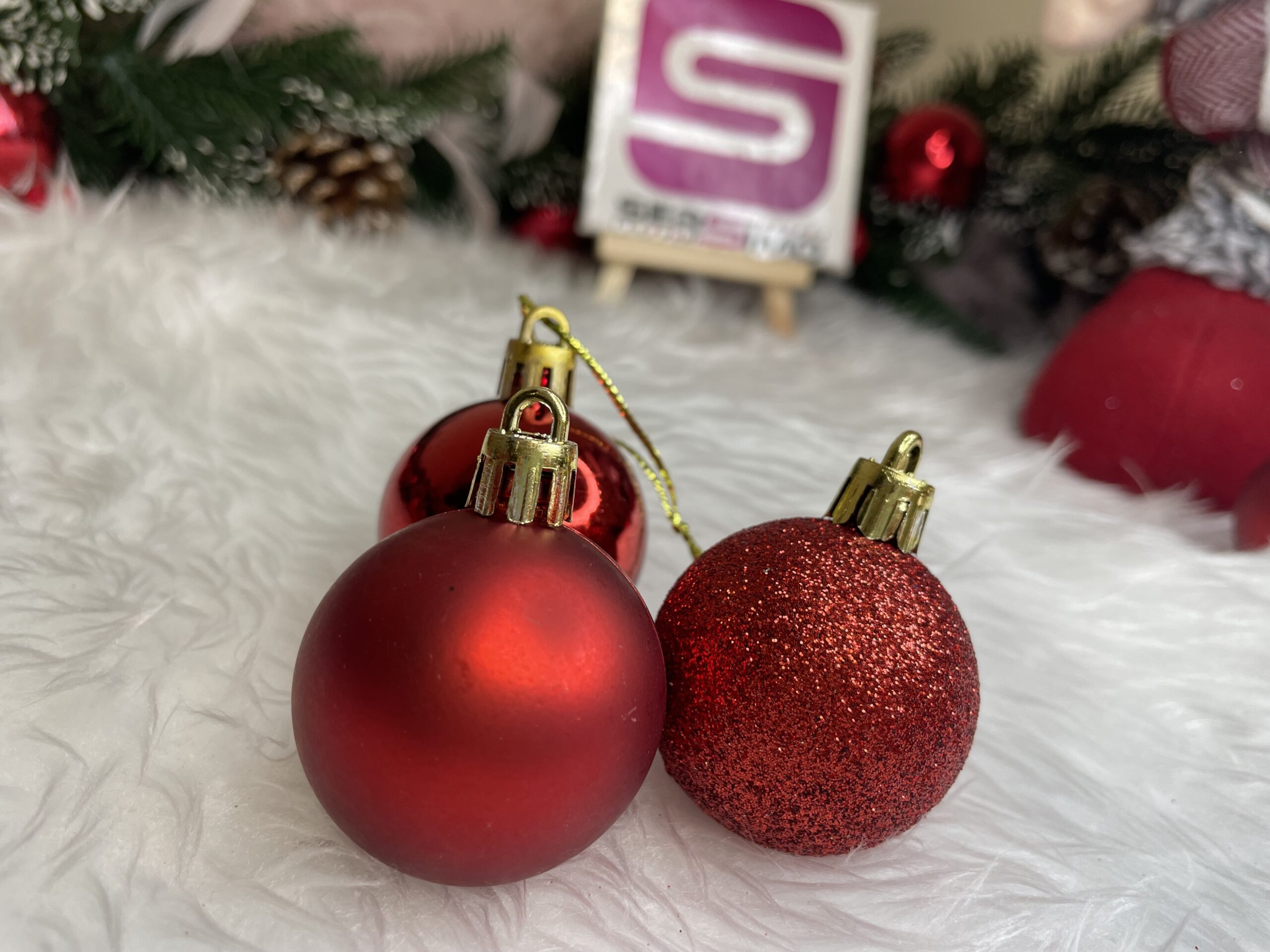 Set globuri de Craciun, 20 bucati, 3 modele, 4cm, rosu [14]