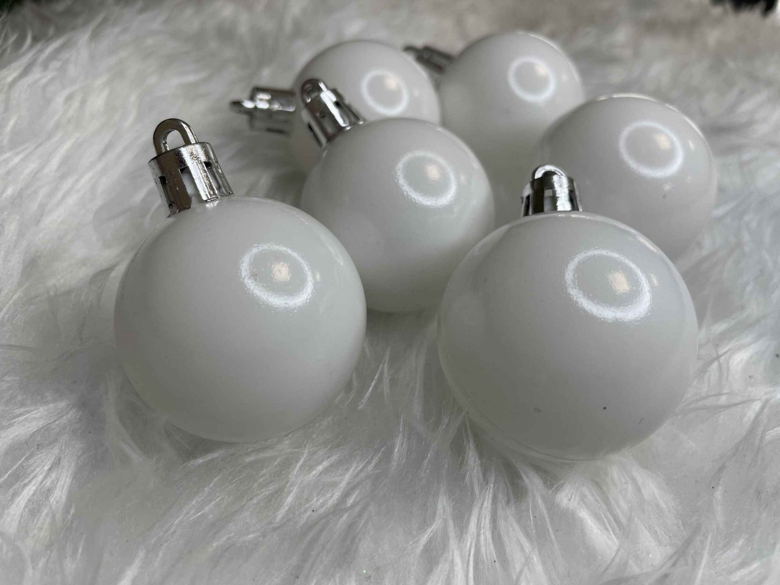 Set globuri de Craciun, 20 bucati, 3 modele, 4cm, alb [20]