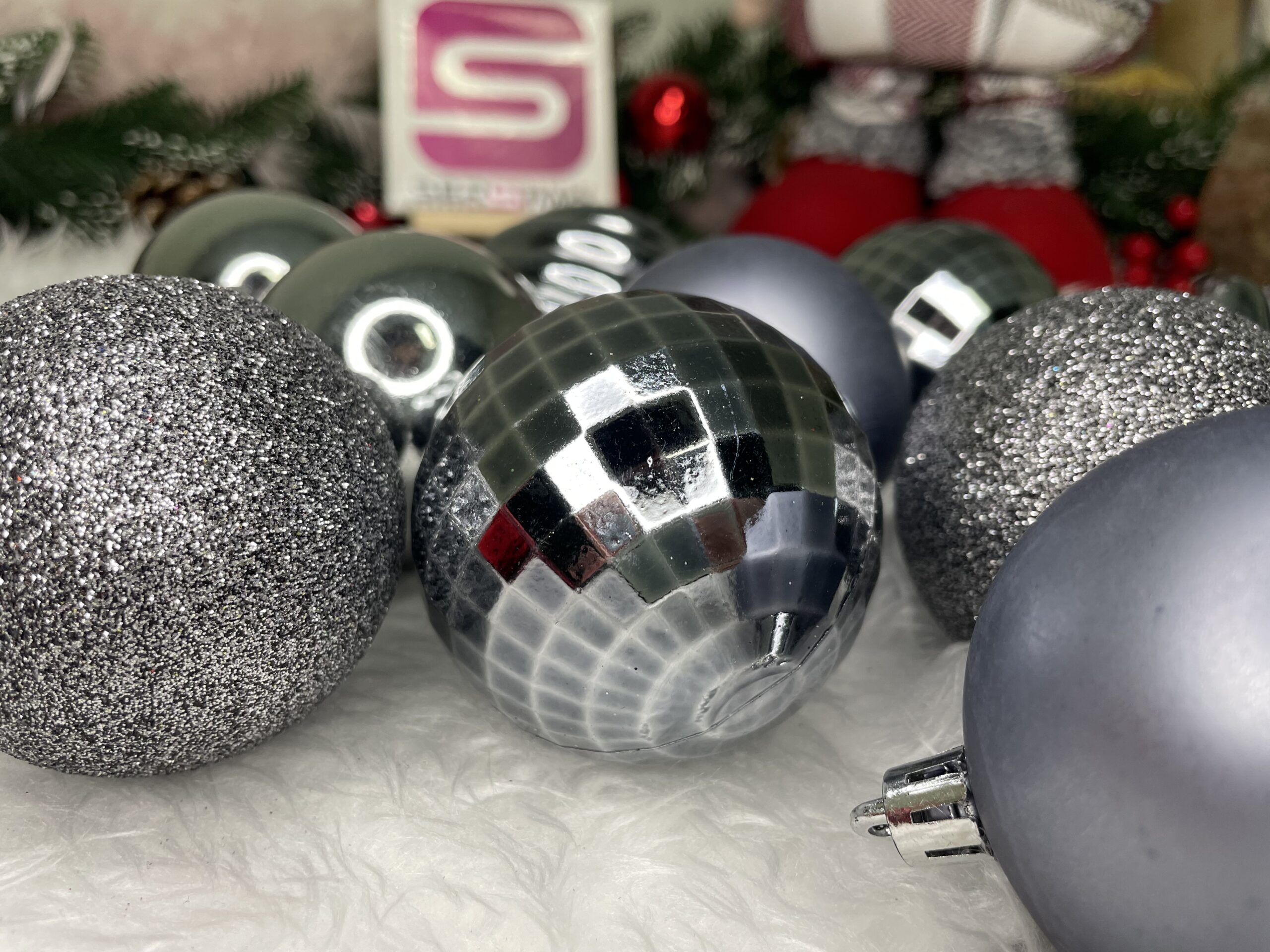 Set globuri de Craciun, 20 bucati, 5 modele, 6cm, argintiu [16]