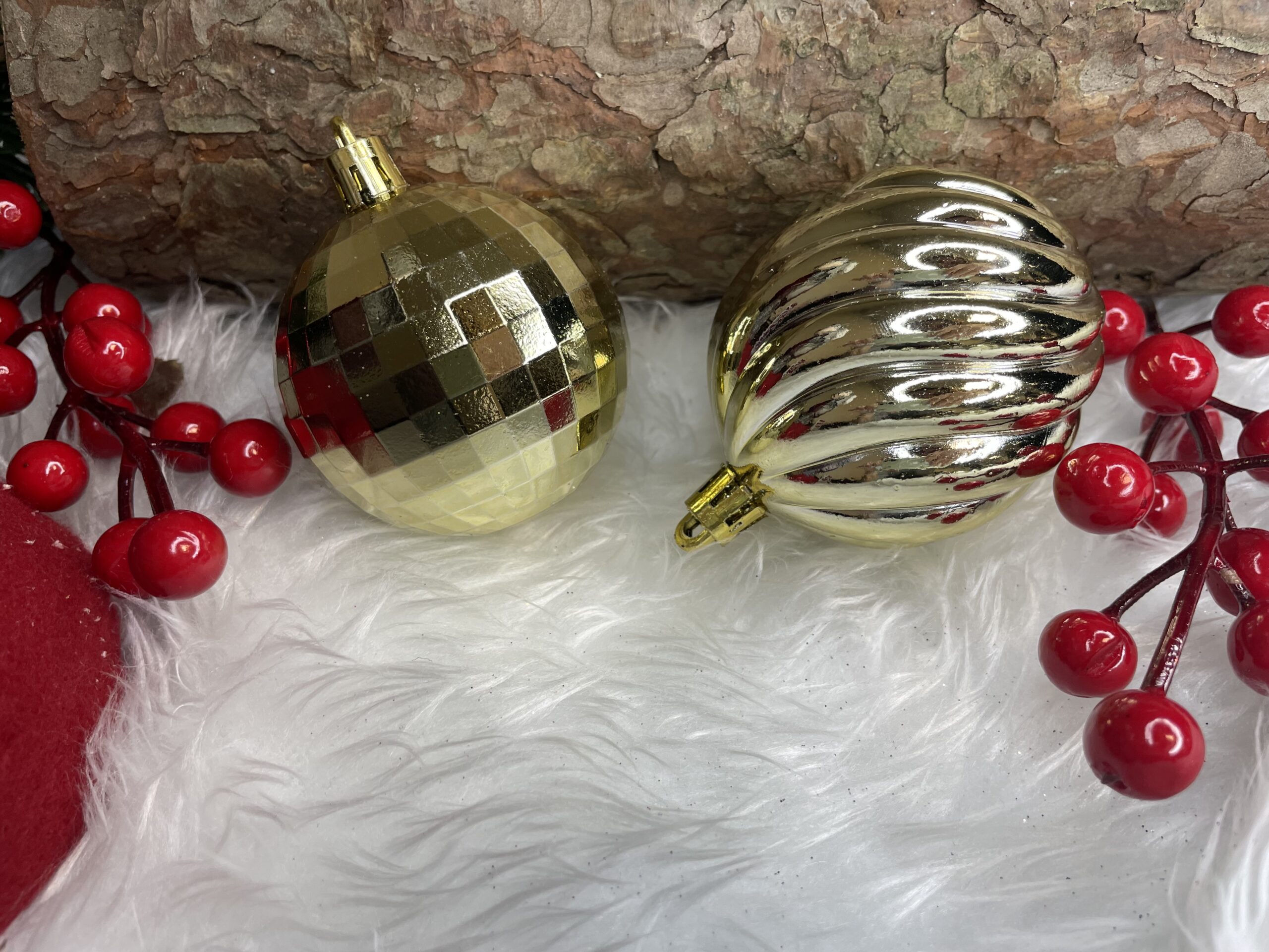 Set globuri de Craciun, 20 bucati, 5 modele, 6cm, auriu [17]