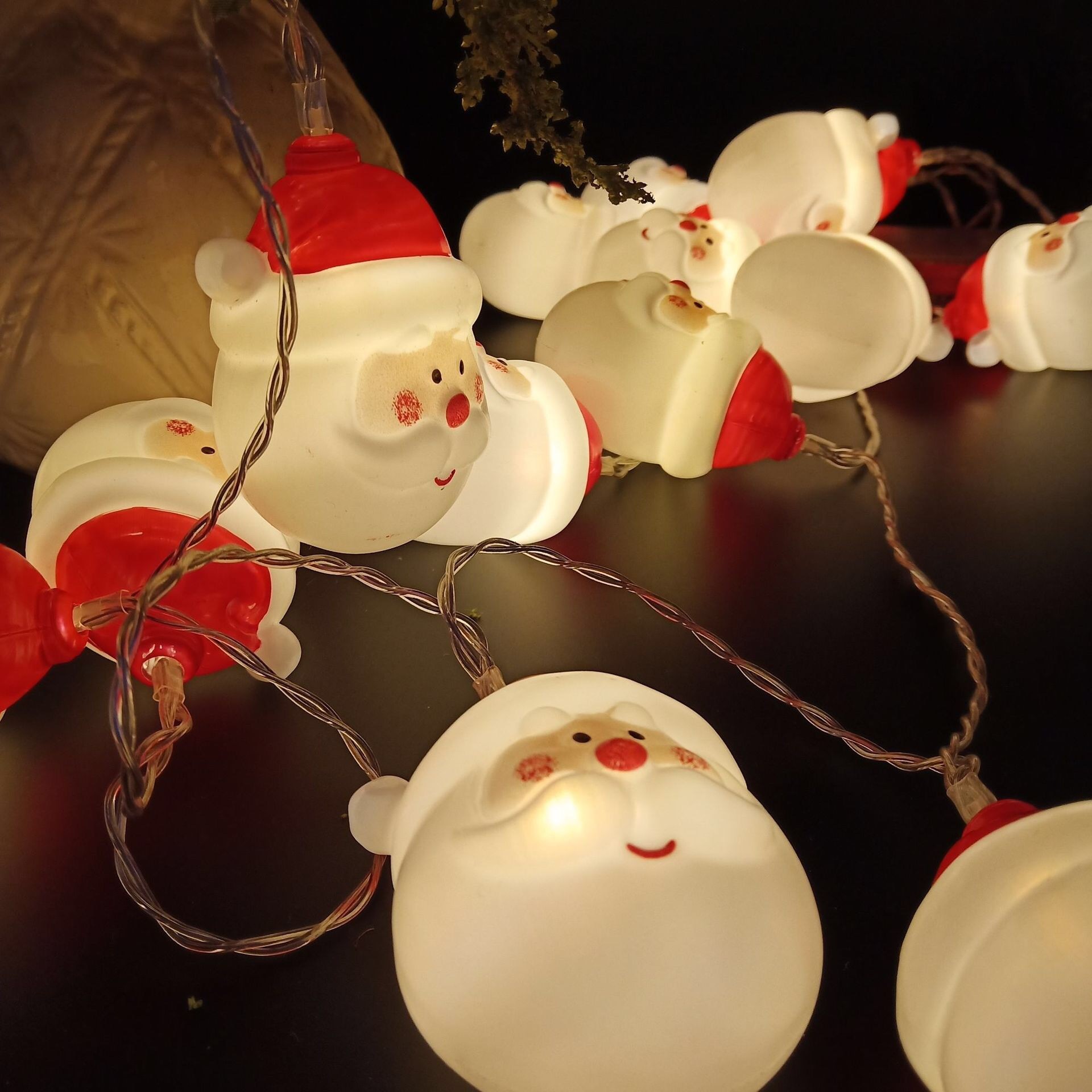 Set 10 Ornamente pentru Instalatie, , Atasare la Instalatia de Craciun, Design Festiv, Protectie Becuri Instalatie, Rezistente la Zapada, Interior/ Exterior, Model Mos Craciun [3]