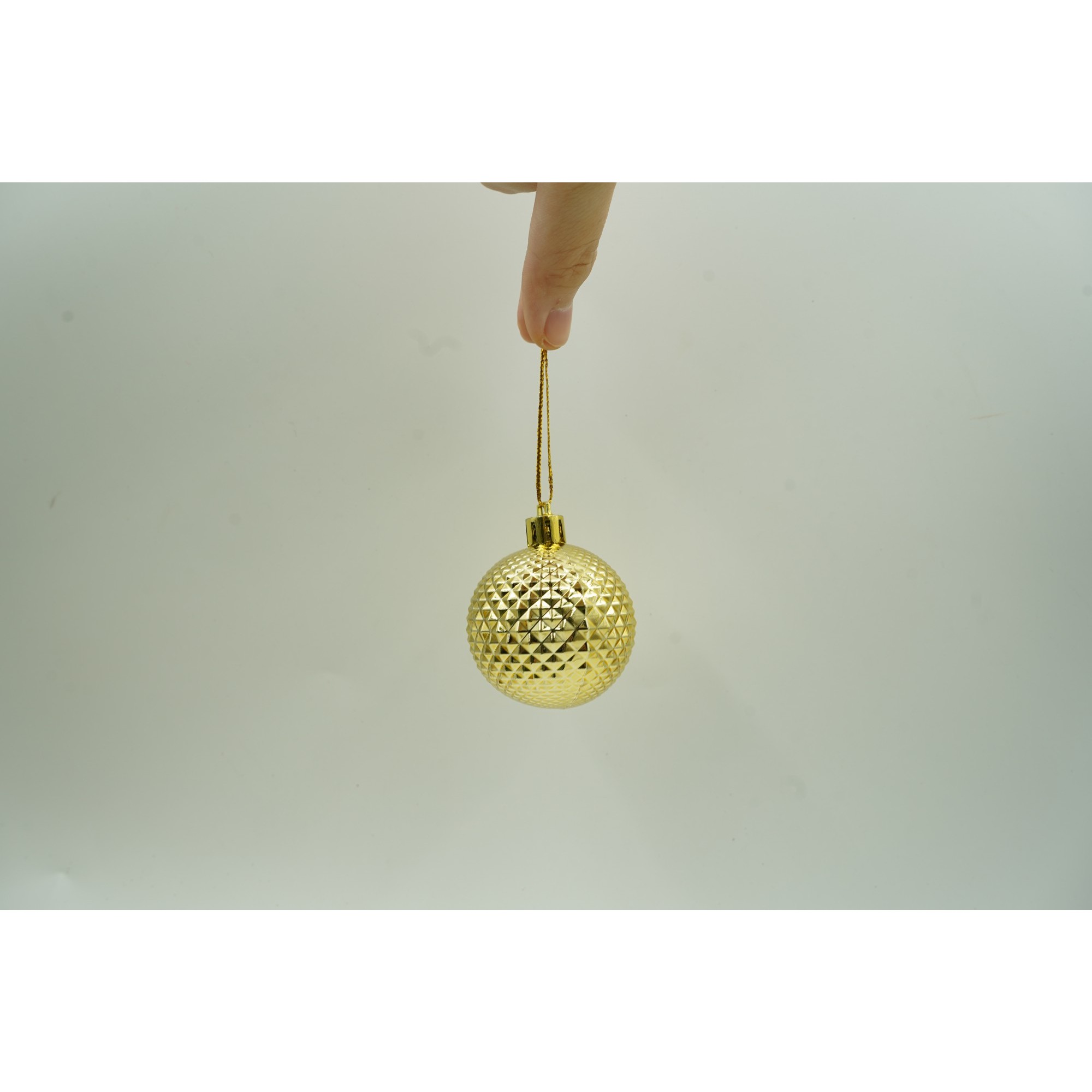 Set de 24 ornamente de brad, , de tip Glob, Multicolor, din polistiren, cu finisaj sclipitor , cutie 5 cm adancime x 29 cm lungime x 19 cm inaltime [5]