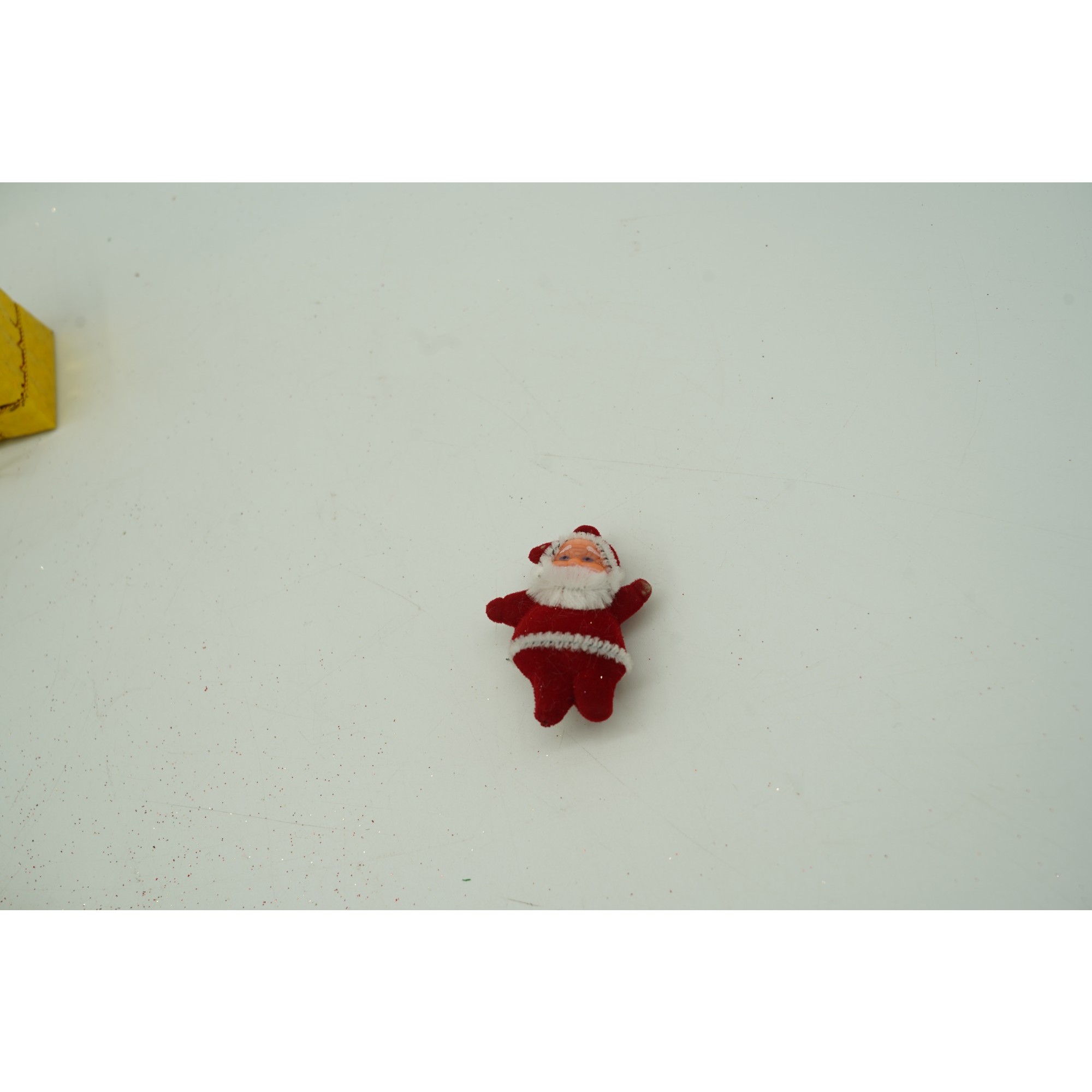 Set de 45 ornamente de brad, , de tip Glob, , din polistiren, cu finisaj sclipitor , cutie 8 cm adancime x 24 cm lungime x 16 cm inaltime [5]