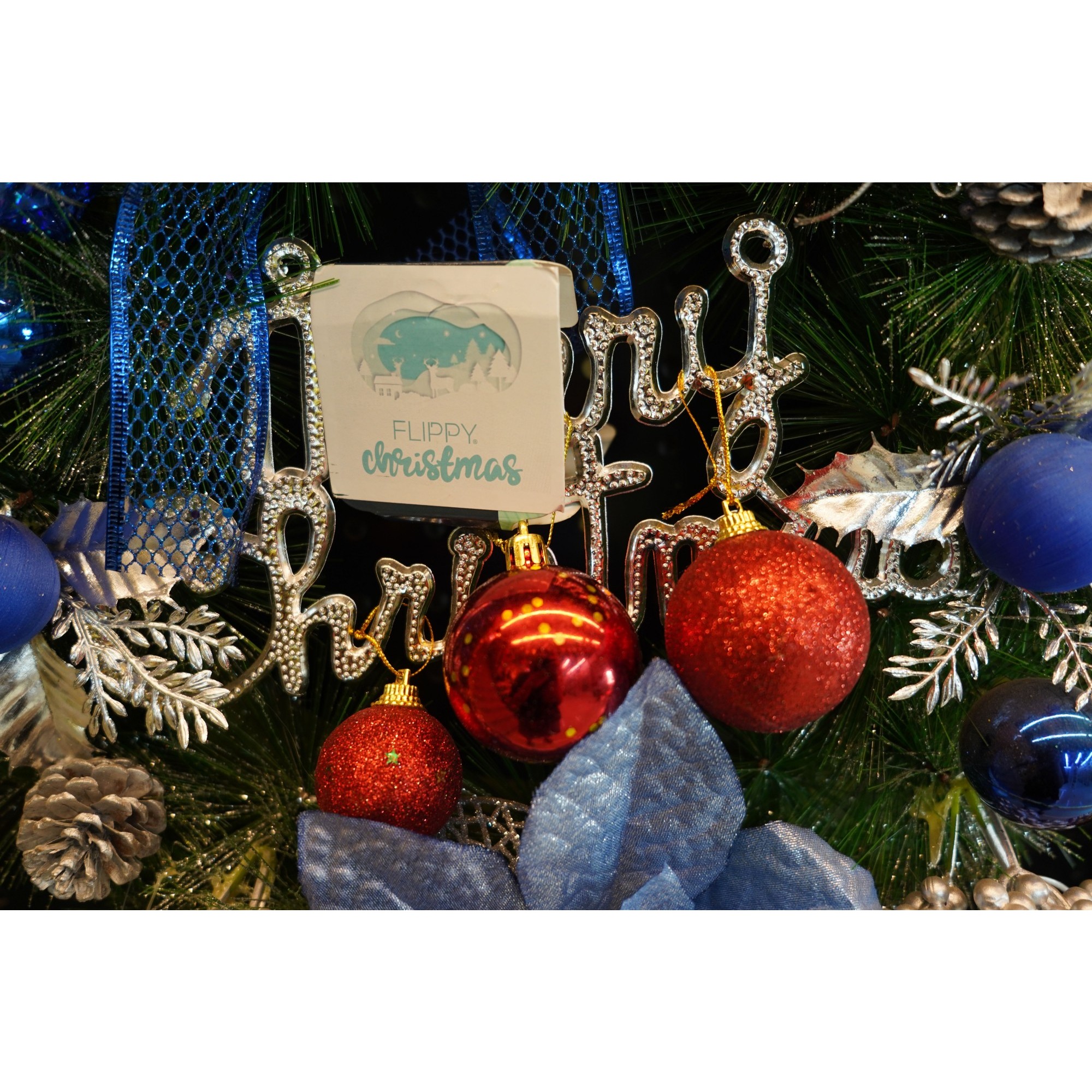 Set de 45 ornamente de brad, , de tip Glob, , din polistiren, cu finisaj sclipitor , cutie 8 cm adancime x 24 cm lungime x 16 cm inaltime [3]