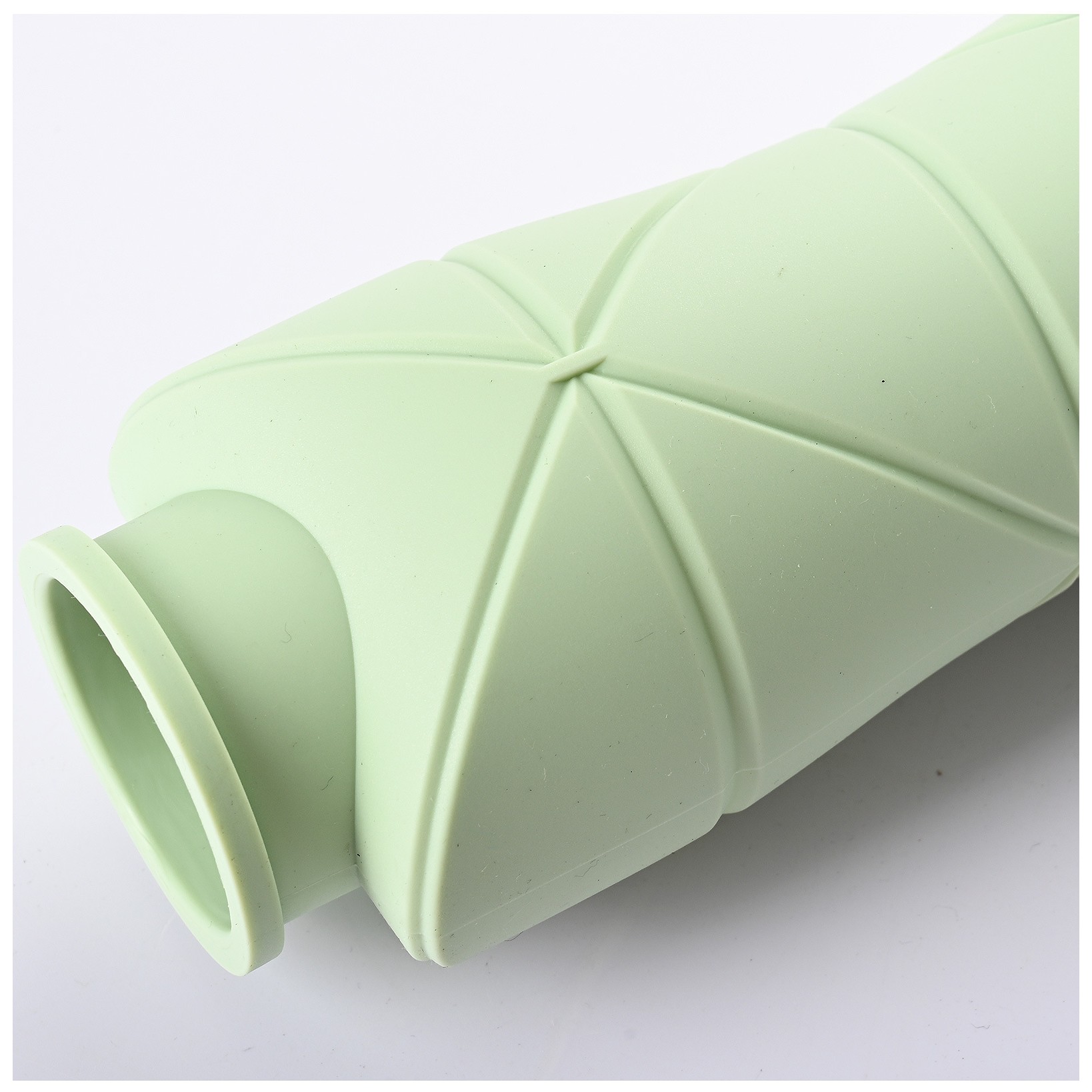 Sticla de apa pliabila , din silicon,reutilizabila, rezistenta la temepreturi ridiate, usor de depozitat si carat, 22 x 7.8 cm, 600 ml, verde [5]