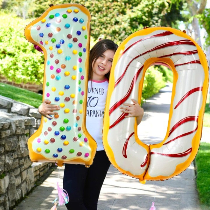 Balon din Folie Metalizata , Figurina Cifra, Imprimeu Gogosi, Tema Aniversare 100 cm, Ambalaj Individual, Pai inclus, Umflare cu Aer sau Heliu, Multicolor, Cifra 0 [4]