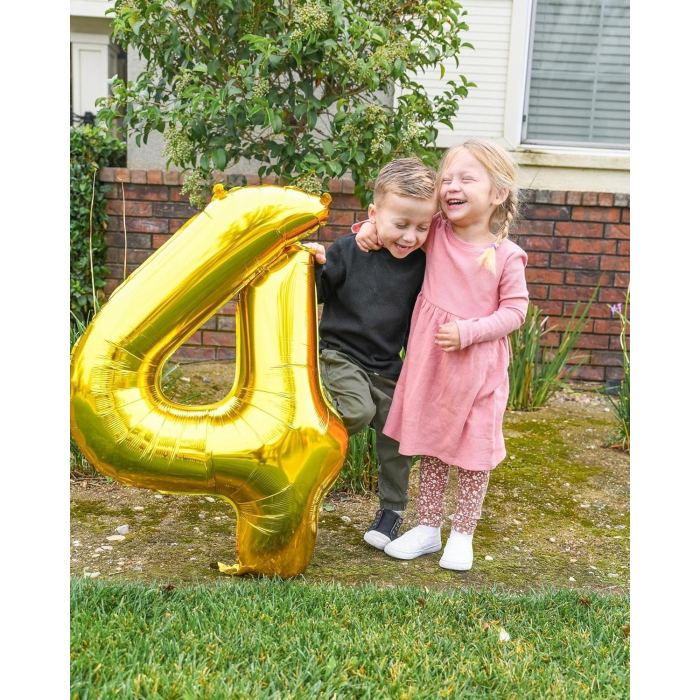 Balon din Folie Metalizata , Figurina Cifra, Tema Aniversare 40 cm, Ambalaj Individual, Pai inclus, Umflare cu Aer sau Heliu, Auriu, Cifra 4 [5]