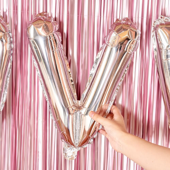 Balon Folie Metalizata Litera V, , 80 cm, Umflati cu Heliu sau Aer, Ambalaj Individual, Pai inclus, Argintiu [3]