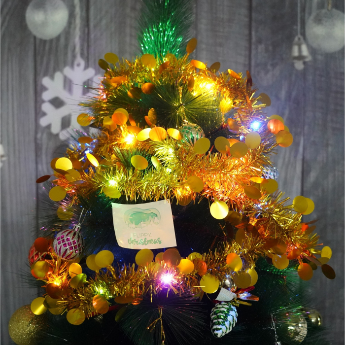 Beteala Craciun cu LED, Aurie, model cu paiete rotunde, 2 m x 5 cm, PVC, Sir, Artificiala,  [2]