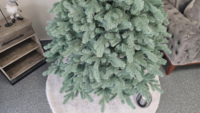 Brad artificial Christmas Deluxe by Sersimo, Kovalivska argintiu, 3D, 210cm [5]