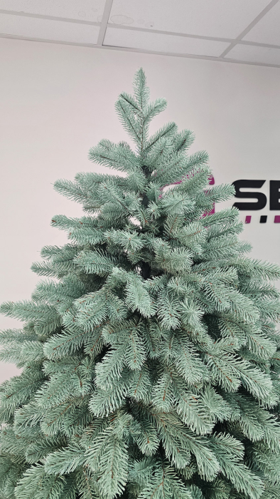 Brad artificial Christmas Deluxe by Sersimo, Kovalivska argintiu, 3D, 210cm [16]