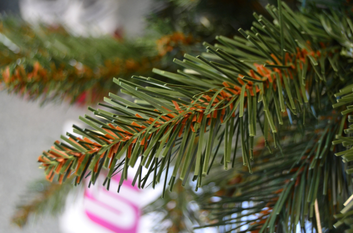 Brad artificial Christmas Deluxe by Sersimo, Royal, 150cm [16]