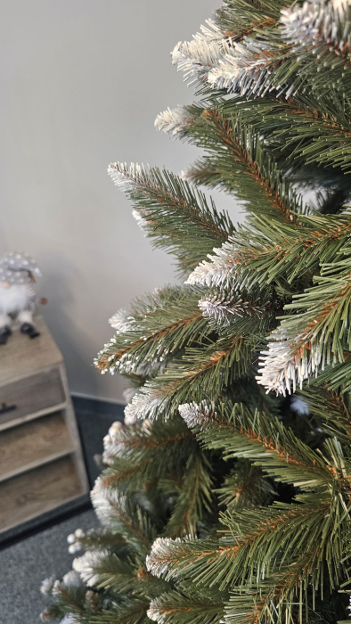 Brad artificial Christmas Deluxe by Sersimo, WhiteBerry, 2D, 220cm [3]