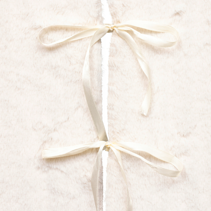 Covoras de pus sub bradul de Craciun, diametru 90 cm, din blana sintetica, alb [4]