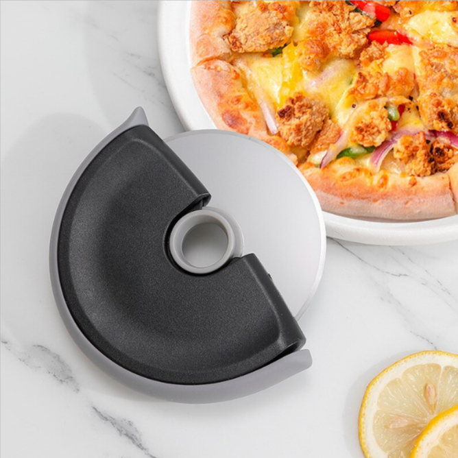 Cutit Circular pentru Pizza cu Lama din Otel Inoxidabil si Maner Antialunecare, 12 x 11 cm, ORIGINAL DEALS [3]