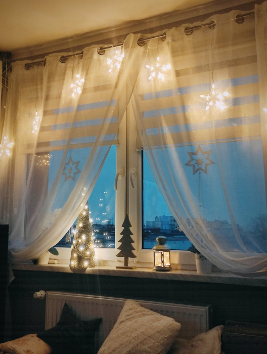 (DL) Ghirlanda luminoasa tip perdea cu stelute 72 LED-uri, 2m, pentru interior/exterior, iluminare alb [13]