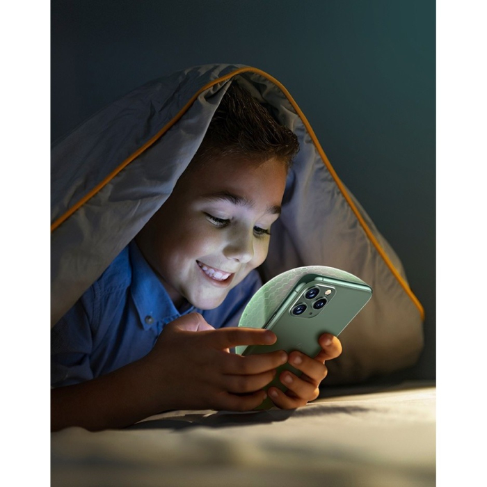 Folie de Sticla Securizata pentru Apple iPhone 15 Pro, , Lumina Verde Anti-Blue Ray, Auto-Aplicare, Protectie Completa 9D, Verde [8]