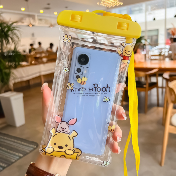 Husa subacvatica Kids Waterproof , Snowproof, Universala, cu Snur, pentru telefon sau documente, Bear, Galben [3]