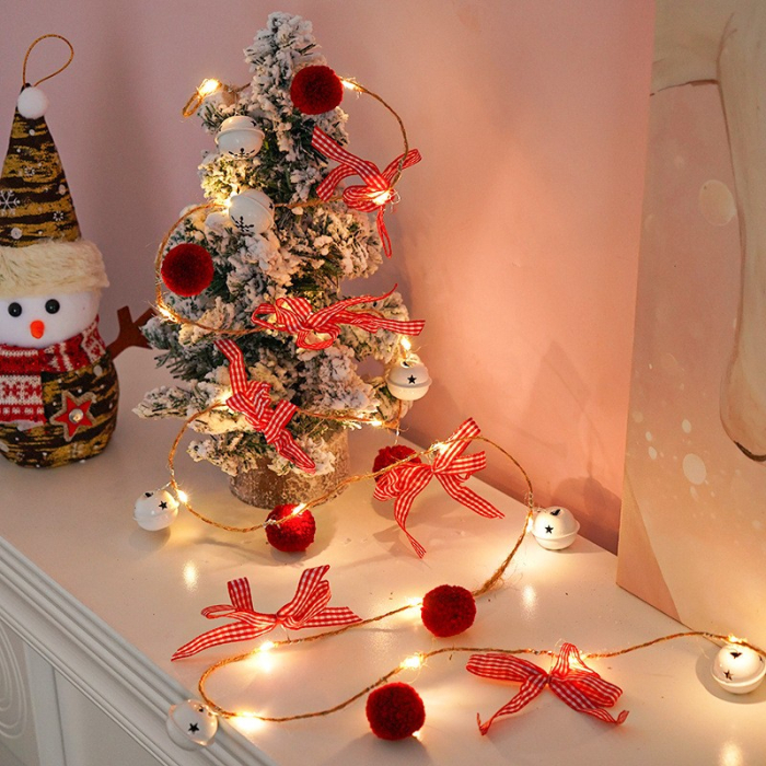 Instalatie Craciun cu baterii, 2 metri, 20 LED-uri tip clopotei si mingiute, Alb Cald,  [5]
