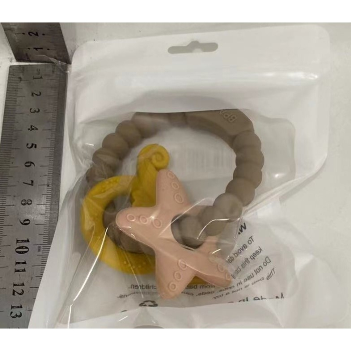 Jucarie Dentitie Bebelusi, , Tip Bratara, Model Calut si Stea de Mare, + 3 luni, din Silicon, fara BPA, 8.1 x 8.1 x 1.2 cm, Maro [2]