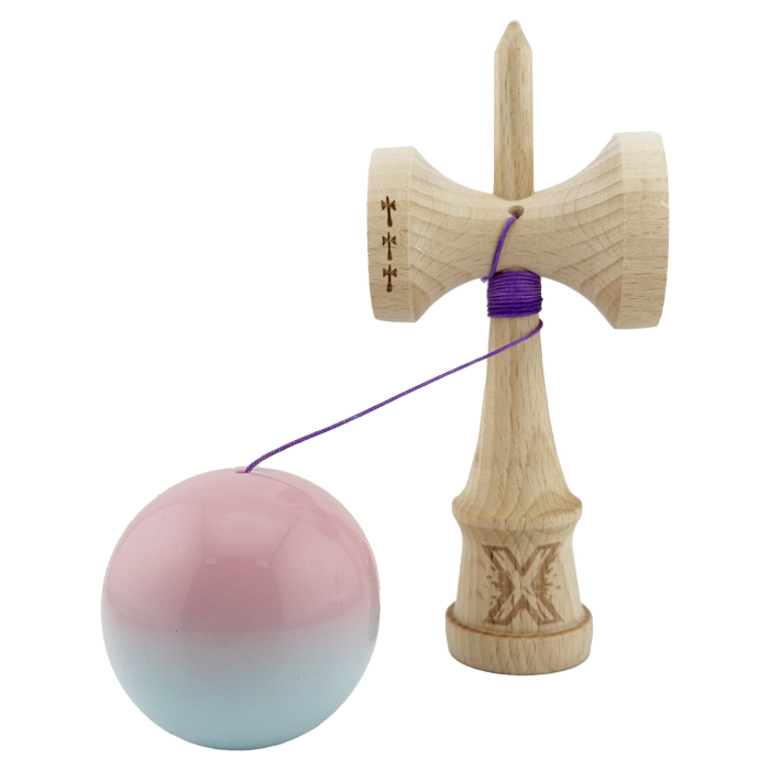 Kendama X Originala, Profesionala, , Big Cups V2, Super Sticky cu Cupe Mari, din lemn 18 cm, Rulment Metalic cu Ata 55 cm, Roz/Albastru deschis [3]