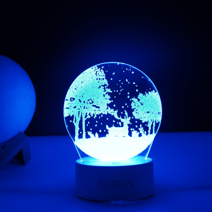 Lampa LED decorativa, , 3D, Peisaj de iarna, cu telecomanda, doua moduri de alimentare USB si baterii, 20 cm inaltime, din material acril si lumina multicolora, alb [4]