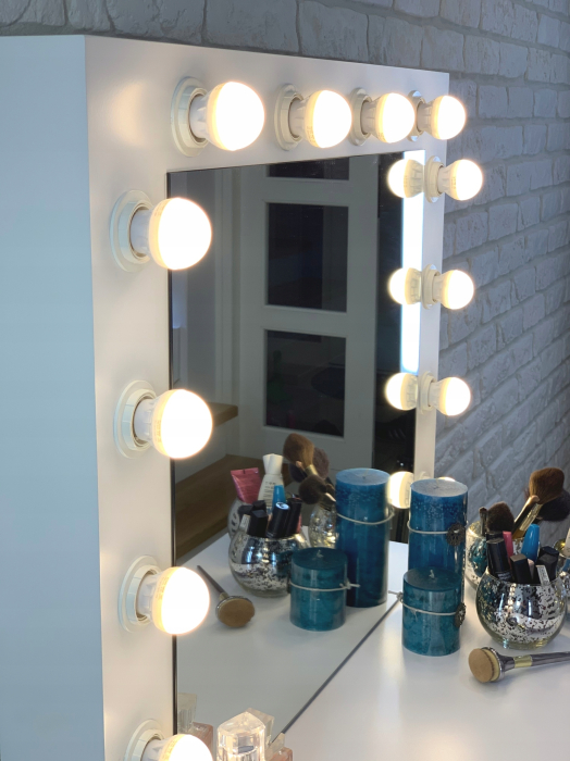 Masa de toaleta si machiaj Hollywood Pro, alba, cu 4 sertare, oglinda si 12 LED-uri, 90x40x140 cm [4]