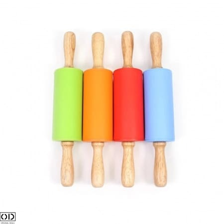 Sucitor din Silicon cu Ax Rotativ si Manere din Lemn de Bambus, pentru Modelat Aluatul, Calitate si Design Premium, 10cm [12]