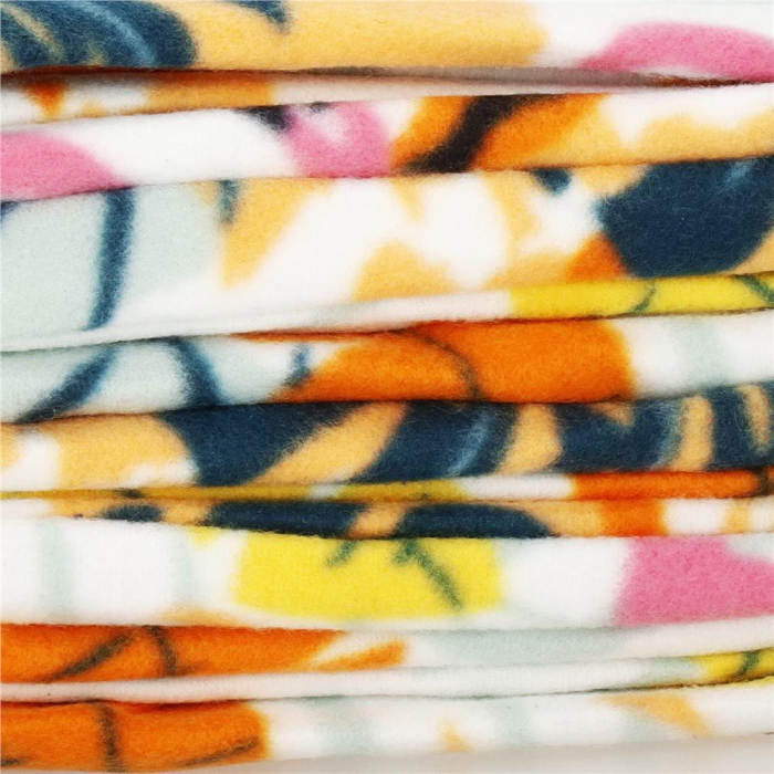 Patura pentru picnic sau plaja, cu folie izolatoare si maner, 150x200cm, model tropical, alb verde [2]