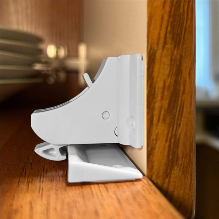 Set 4 sigurante magnetice ascunse, blocator sertare si usi, 2 sisteme fixare incluse, alb [27]