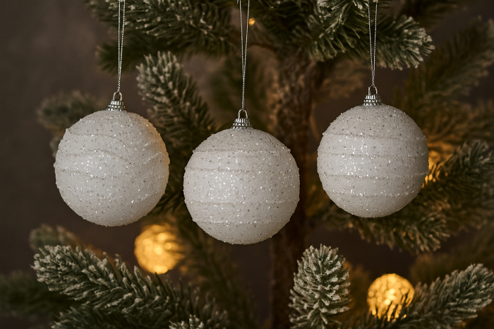 Set 12 globuri decorative cu sclipici si paiete, 3 modele asortate, diametru 8 cm, alb [5]