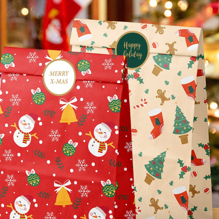 Set 12 Pungi de Cadou, , Tema Craciun, cu Motive Festive, 12 Stickere Incluse, 24 x 13 x 8 cm, din Hartie, Multicolor [3]