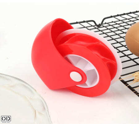 Set 2x Cutit Rola pentru Taiat si Modelat Marginea la Placinte si Tarte, Plastic PVC [4]