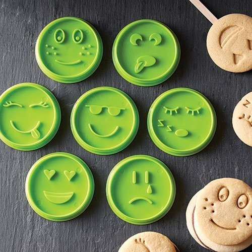 Set 7 Forme de Prajituri, , Model Emoticoane Smiley Face, Diferite Expresii, 7.7 x 1.5 cm, din PP, Verde [10]