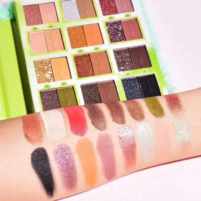 Set de Machiaj Kevin&Coco, 38 culori, Fard Ochi, Iluminatoare si Contouring, Husa Pufoasa, Model Broscuta, 17.3x12.5x5 cm, Multicolor [2]