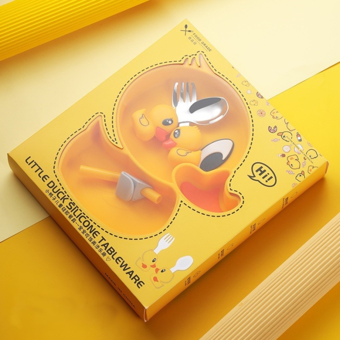 Set diversificare bebelusi , din silicon, 20 x 17.5 cm, 1 farfurie compartimentata in forma de rata, lingurita si furculita, pai, perie pai, fara alergeni, ventuza fixare, forma creativa, galben [3]