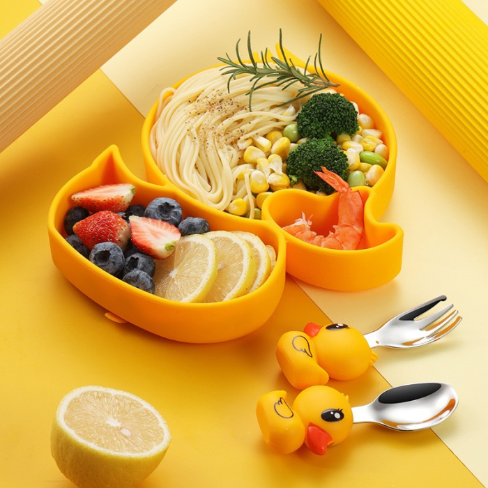 Set diversificare bebelusi , din silicon, 20 x 17.5 cm, 1 farfurie compartimentata in forma de rata, lingurita si furculita, pai, perie pai, fara alergeni, ventuza fixare, forma creativa, galben [4]